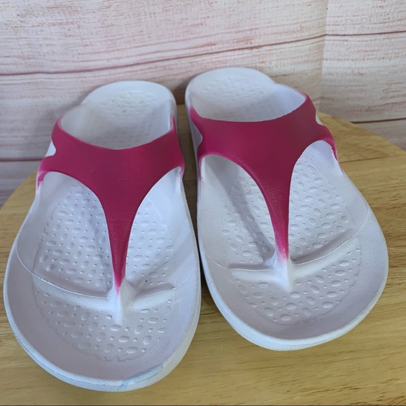 Dearfoams Recovery Rubber Thong Sandals LG (9-10) - Picture 4 of 4